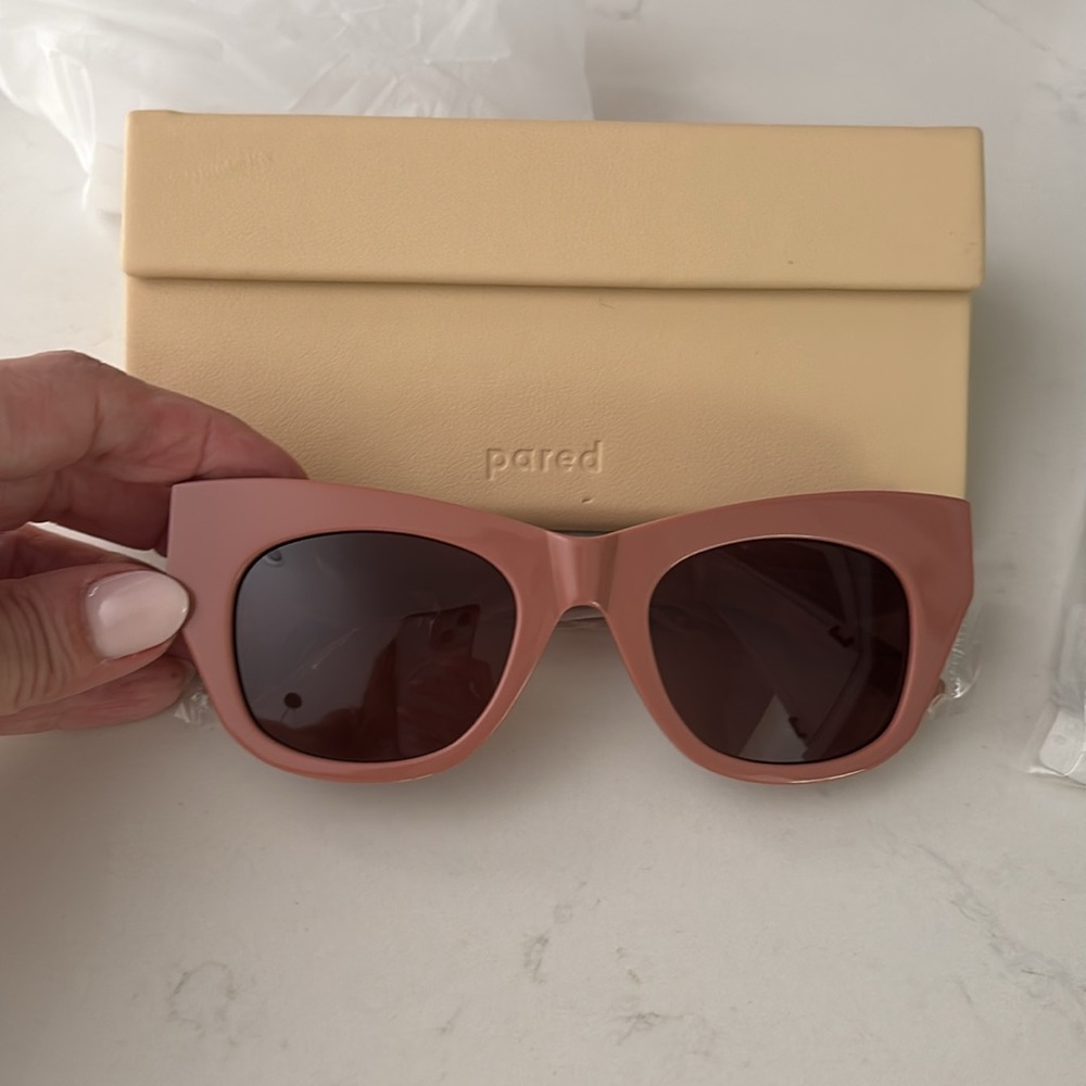 Pared Pink Cat-Eye Sunglasses with case